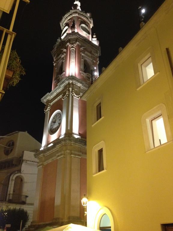 Fronte Al Porto Daire Salerno Dış mekan fotoğraf
