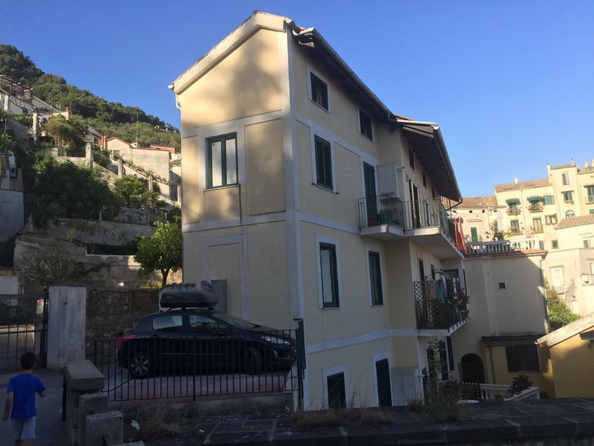 Fronte Al Porto Daire Salerno Dış mekan fotoğraf