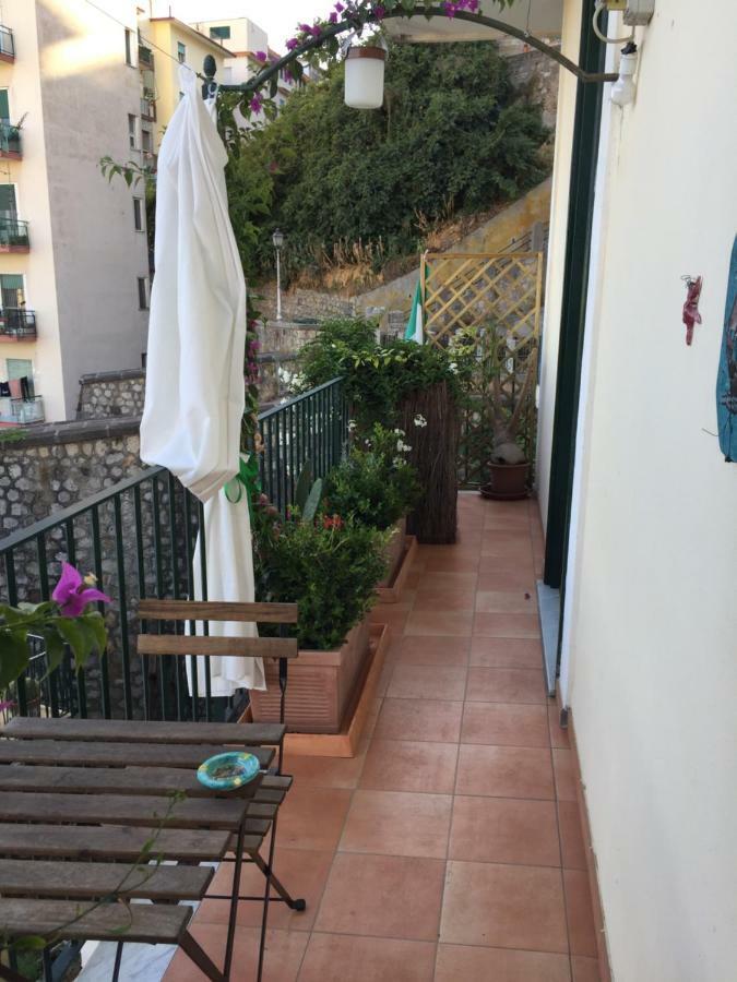 Fronte Al Porto Daire Salerno Dış mekan fotoğraf