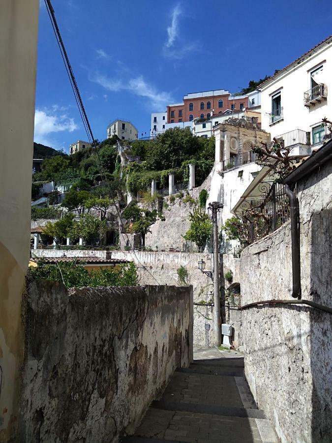 Fronte Al Porto Daire Salerno Dış mekan fotoğraf